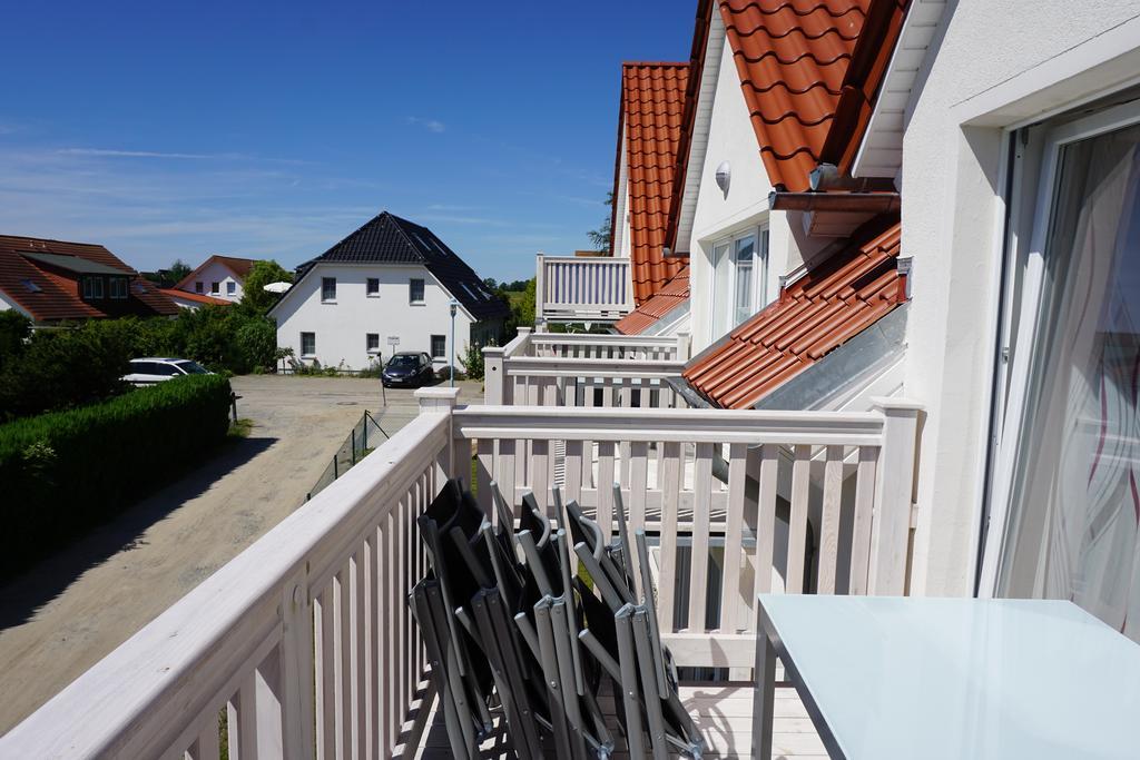 Ferienwohnungen Ruegen Findling Breege Exterior photo